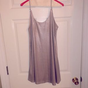 Short sleeveless dress